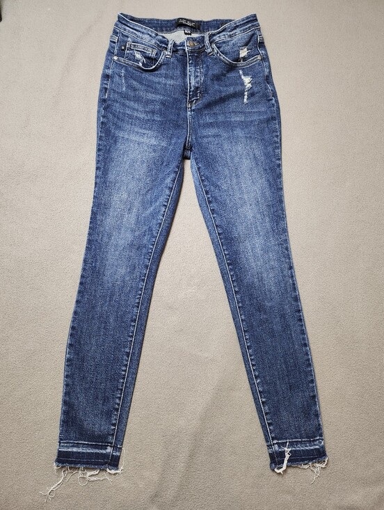 Judy Blue Denim - Judy Blue Skinny Fit Distressed Raw Hem Jeans Size 9/29 JB88417